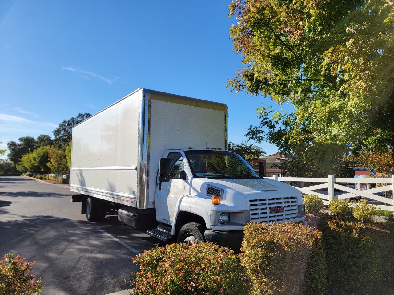 2Skinny Movers Bay Area logo