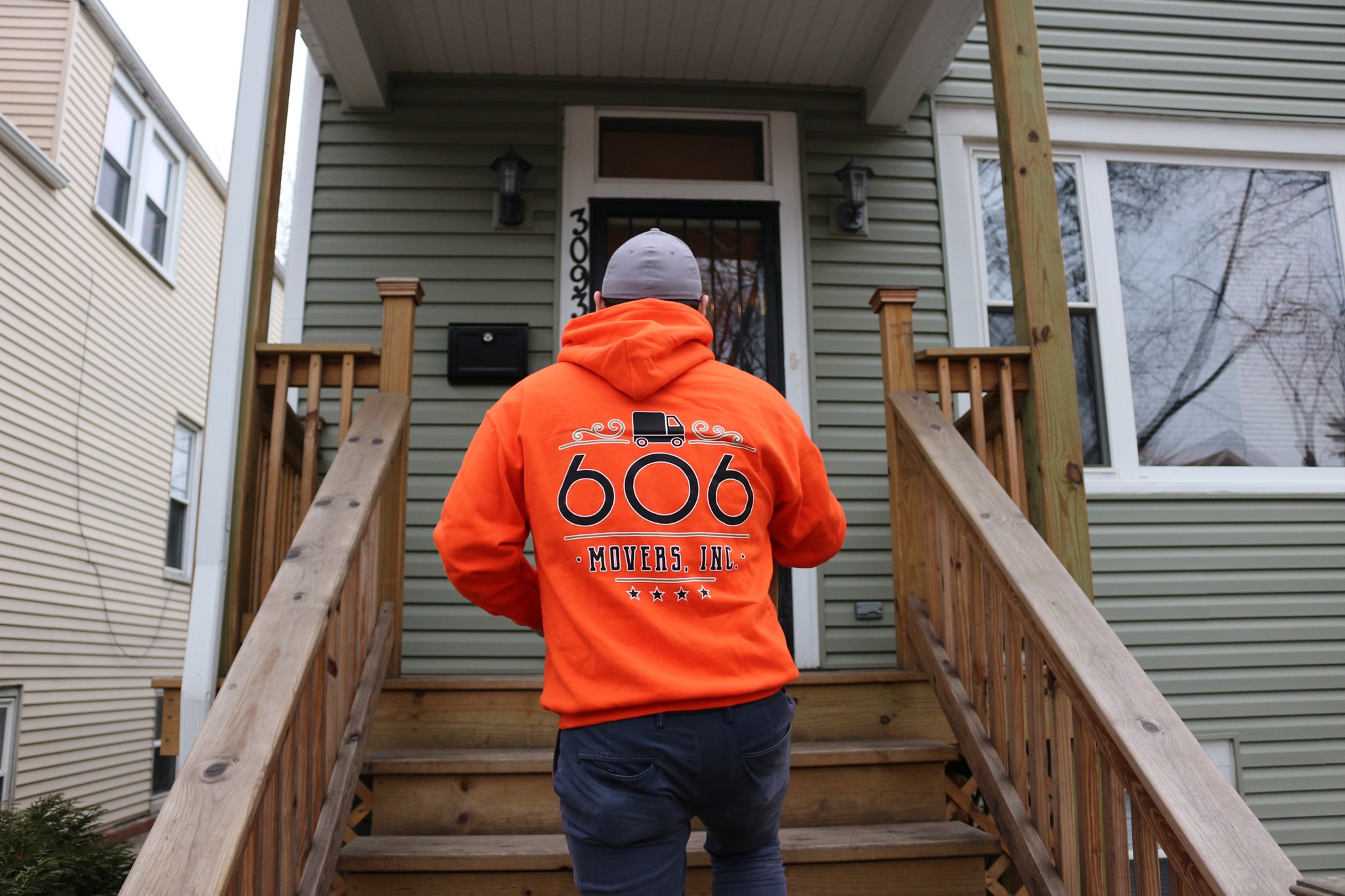 606 Movers, Inc. logo