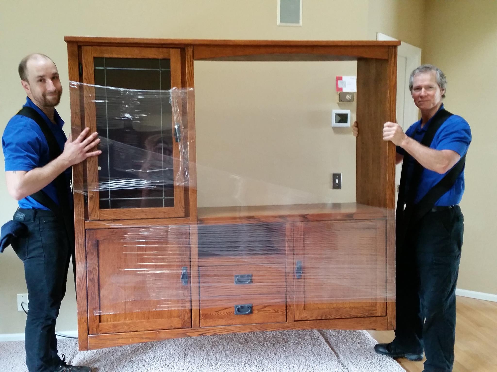 A Great Moving Crew logo