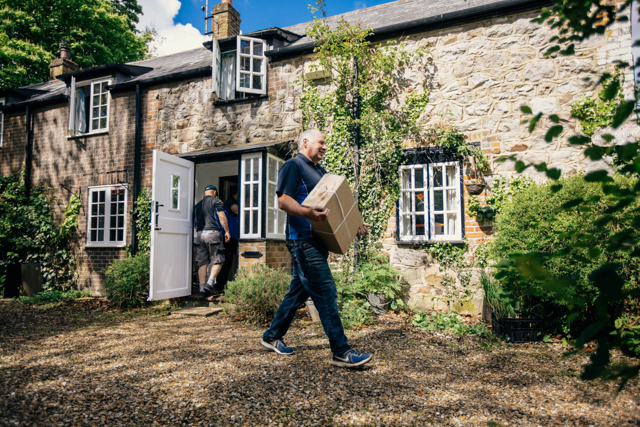 A. Luckes and Son Removals & Storage LTD image 1