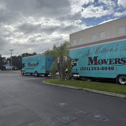 A Mother's Touch Movers image 4