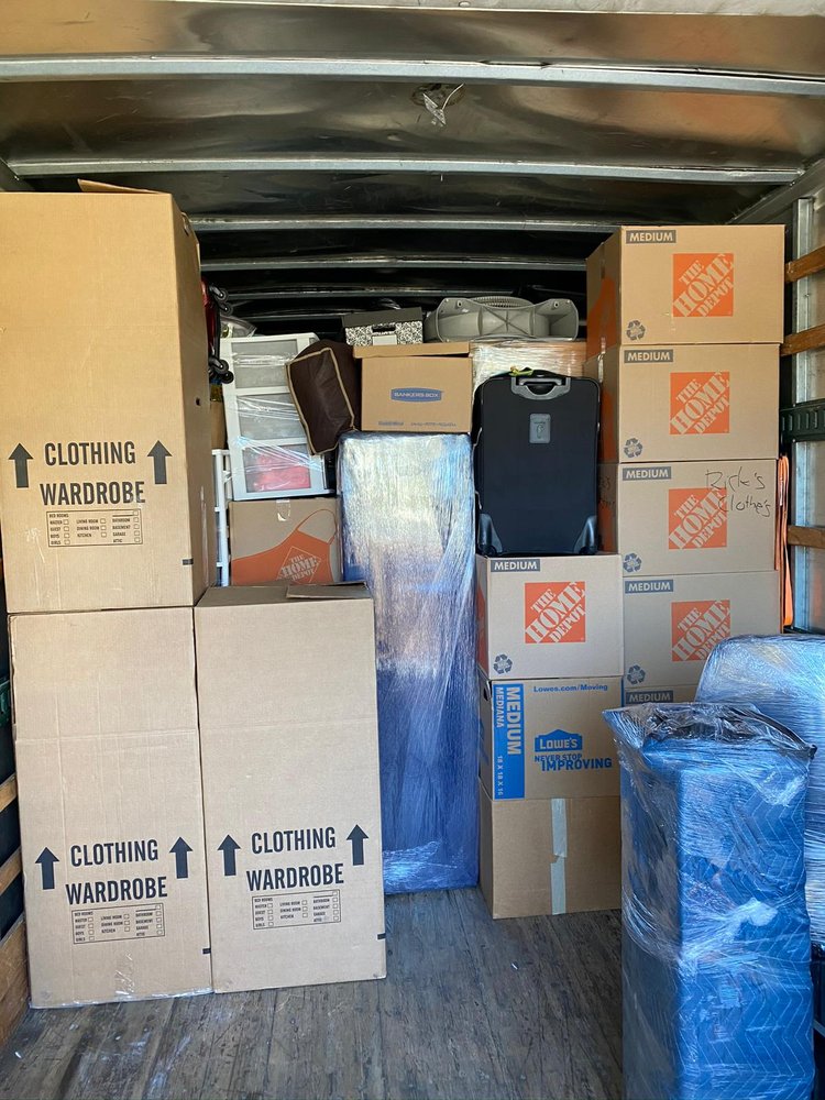 AG moving service logo