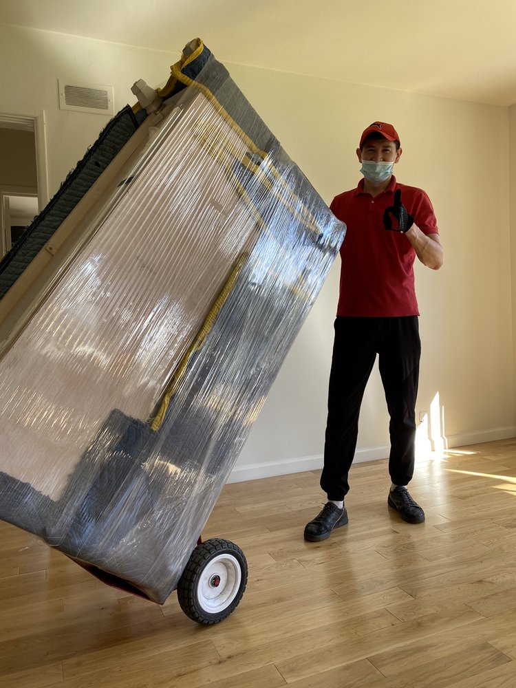 AG moving service image 3