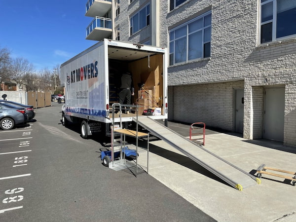 AT Movers image 4