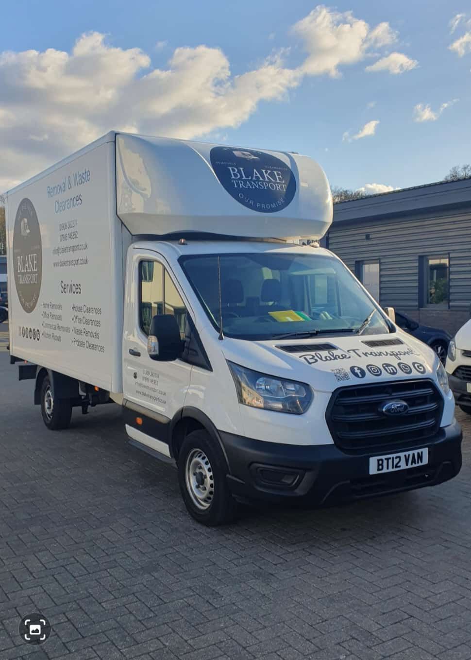 Blake Transport logo