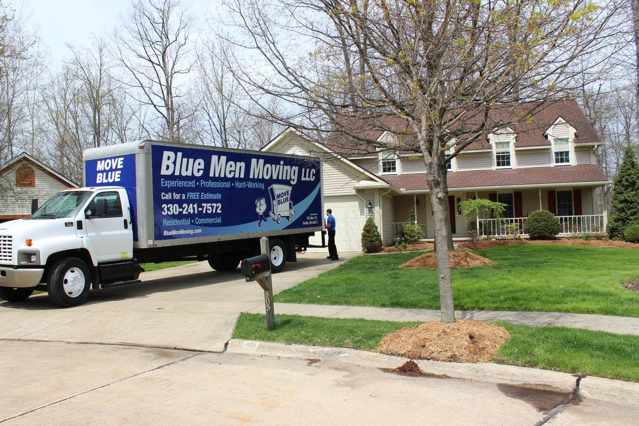 Blue Men Moving LLC logo