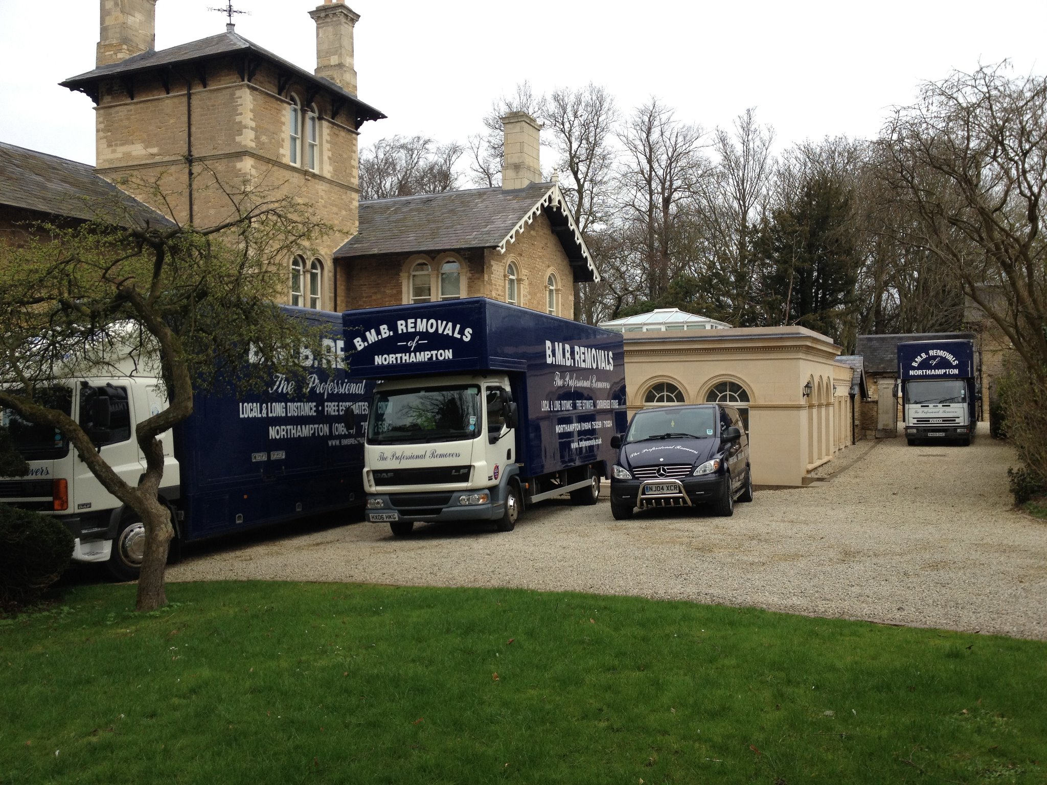 B.M.B REMOVALS LTD logo