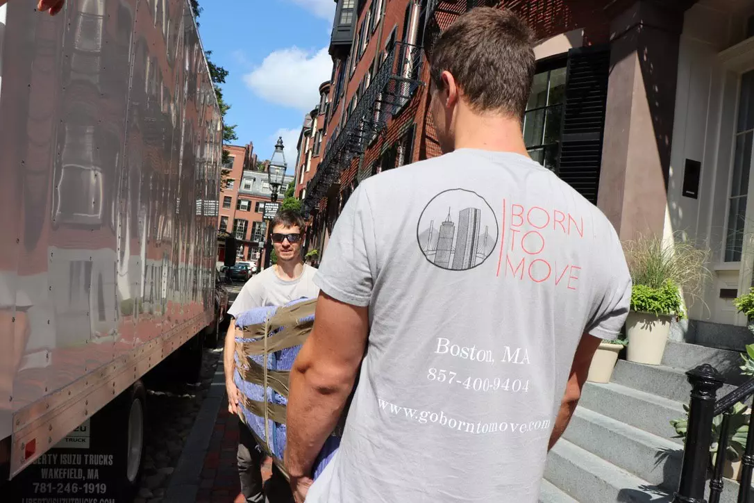 𝗕𝗼𝗿𝗻 𝘁𝗼 𝗠𝗼𝘃𝗲 𝗠𝗼𝘃𝗲𝗿𝘀 image 4