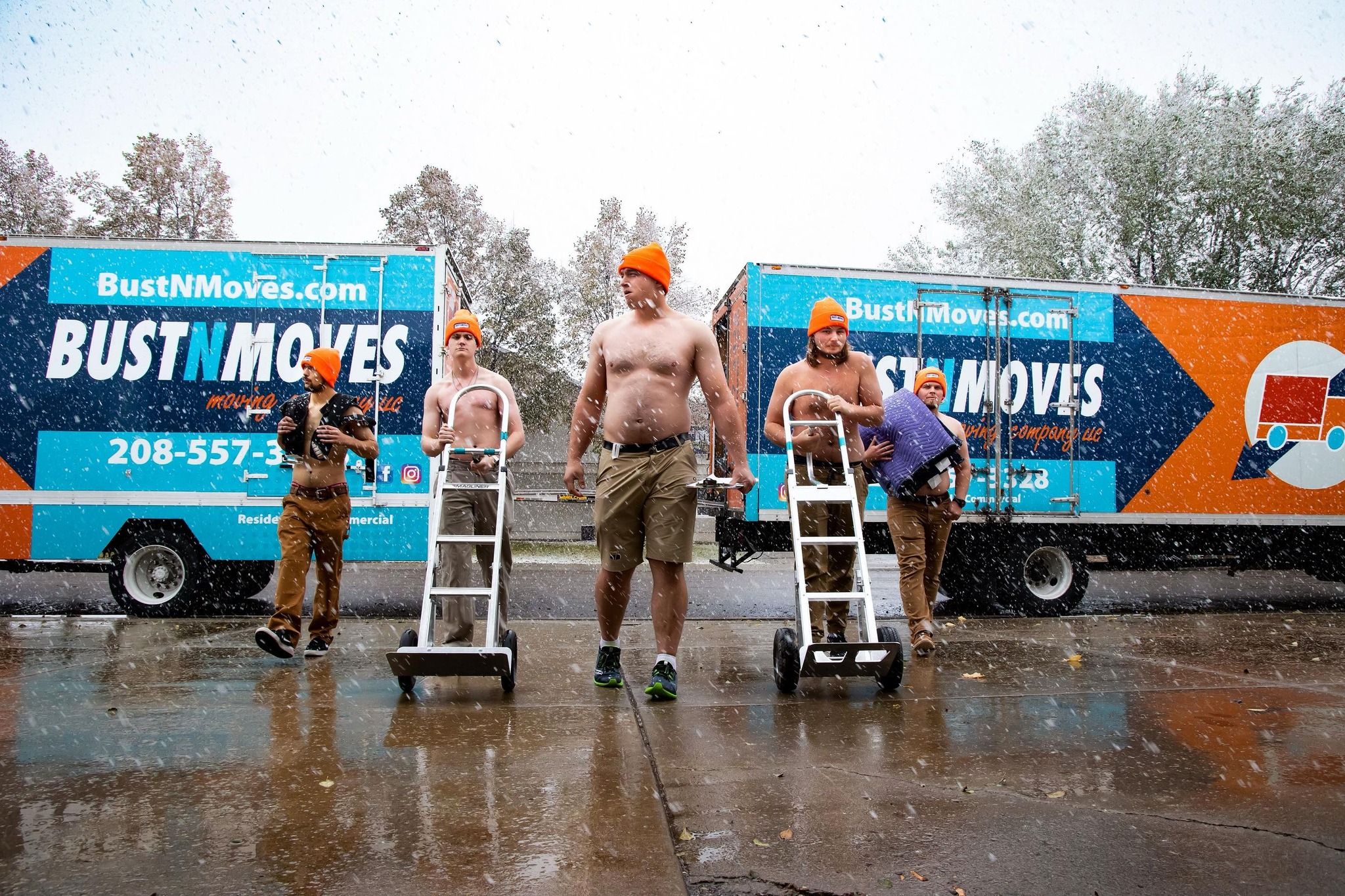 BustNMoves Moving Company logo