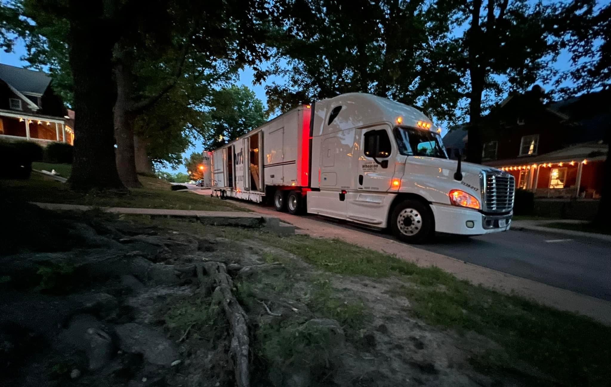 City Moving & Storage logo