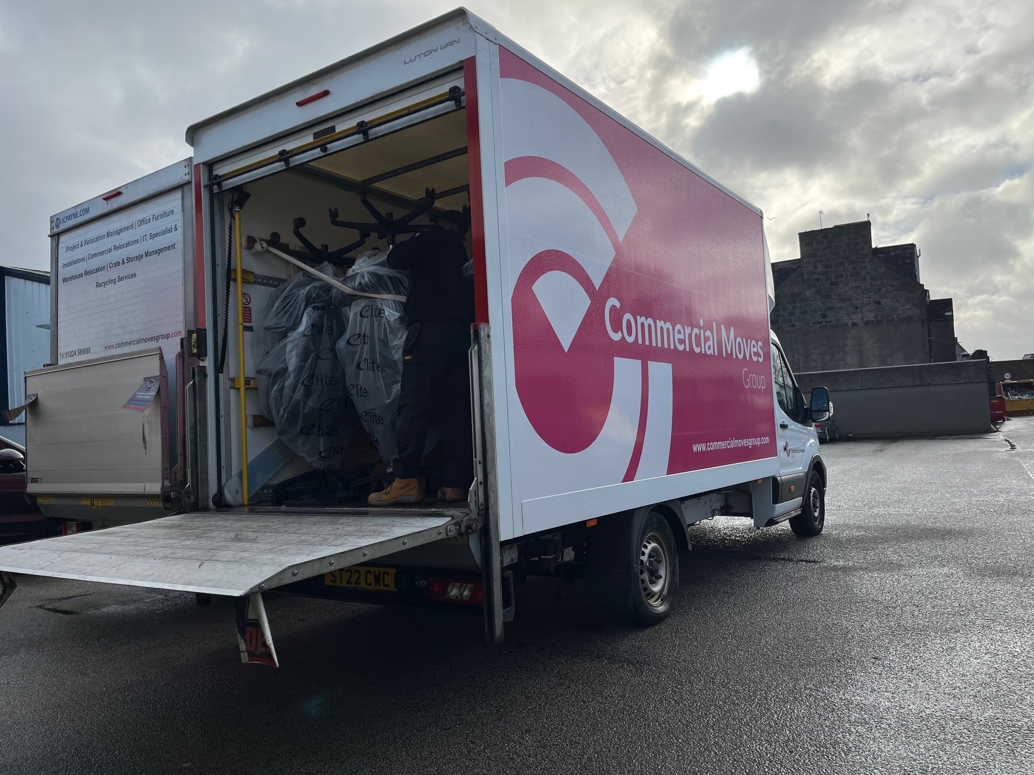 Commercial Moves Group Ltd logo