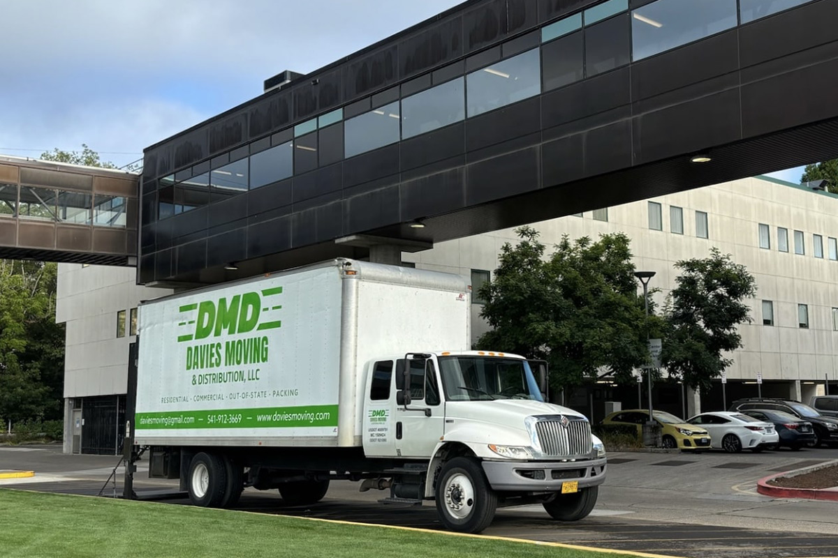 Davies Moving & Distribution LLC image 4