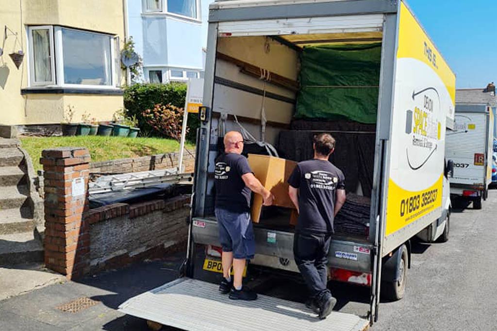 Devon Space And Time Removals image 1