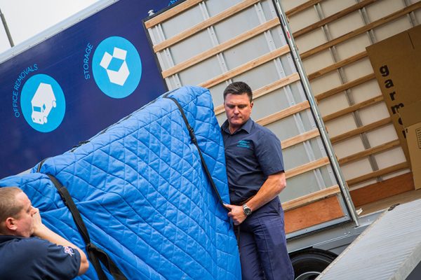 Easy Move of Derby image 4