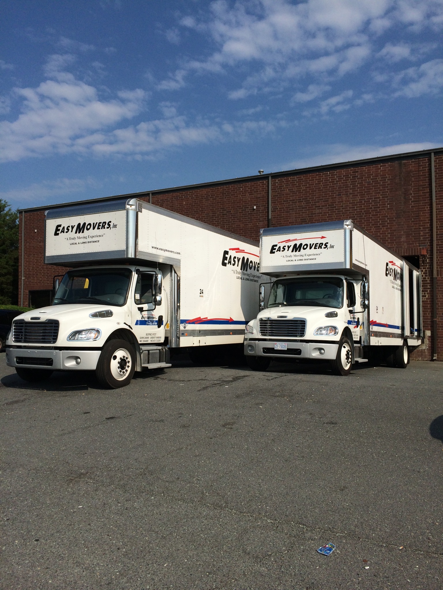 Easy Movers Inc logo