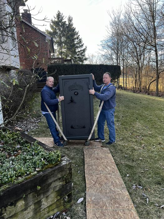 Elam & Sons Moving image 3