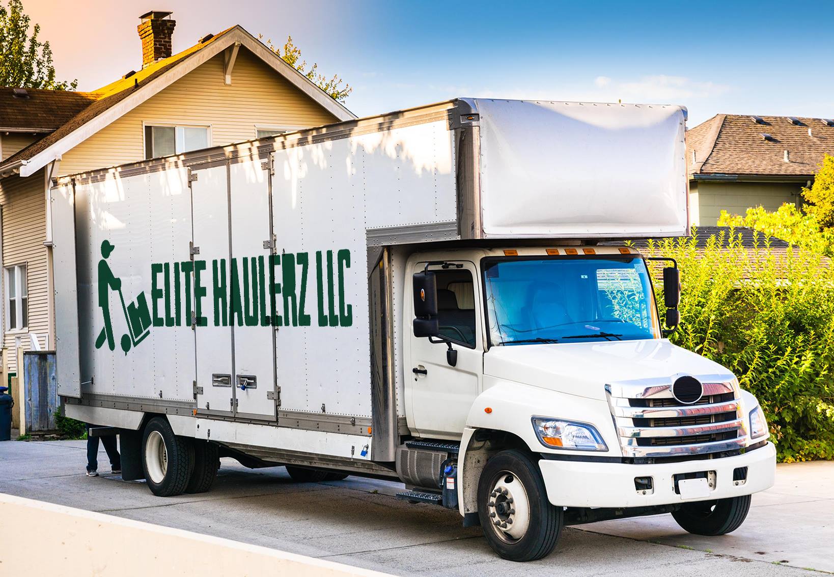 Elite Haulerz Moving logo