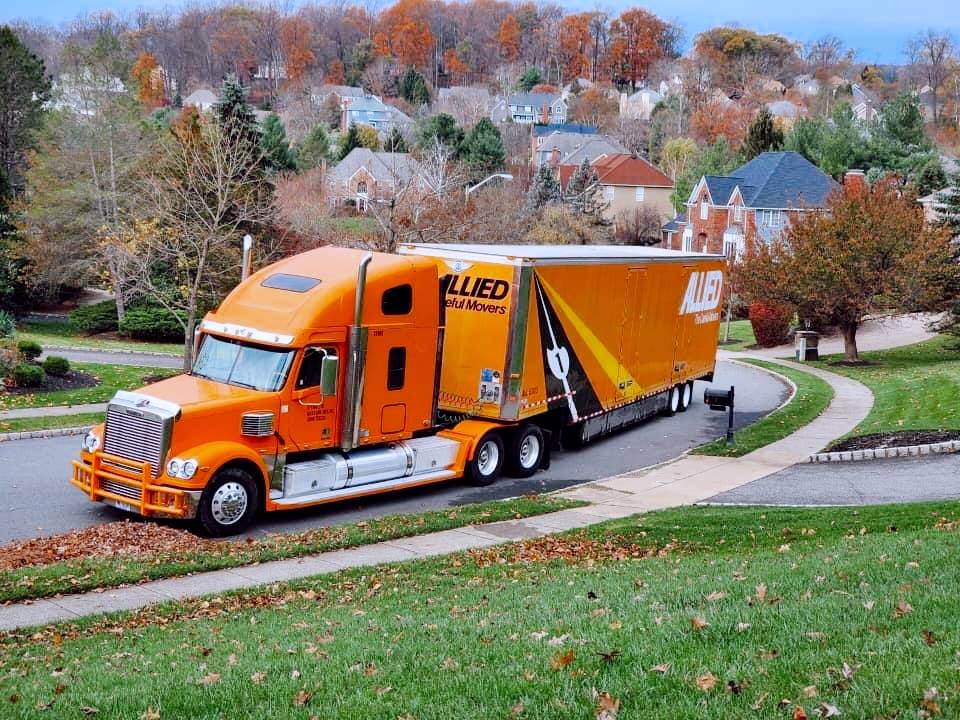 Excel Moving and Storage logo