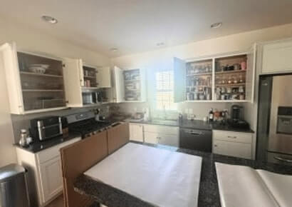 EZ Breezy Movers image 4