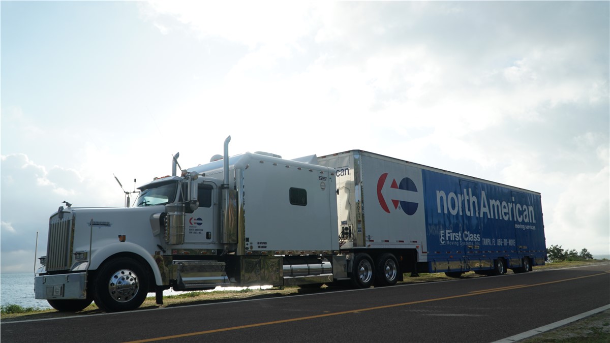 First Class Moving Systems, Inc. logo