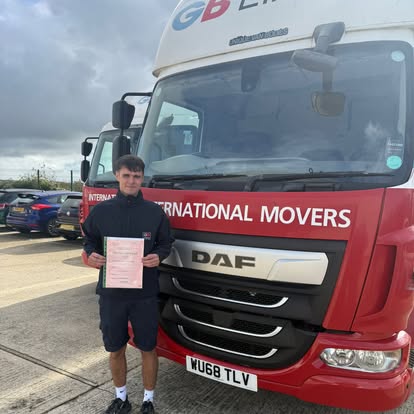 GB Liners Removals & Storage - Brighton image 3