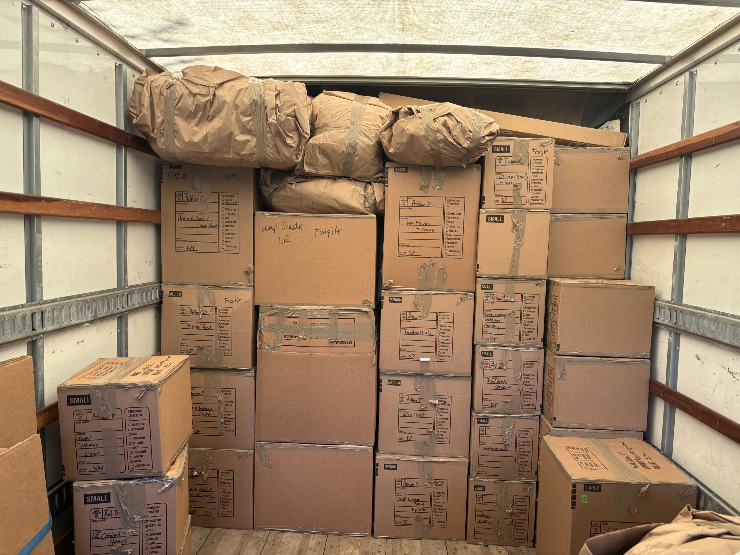 Get A Grip Moving, Inc. logo