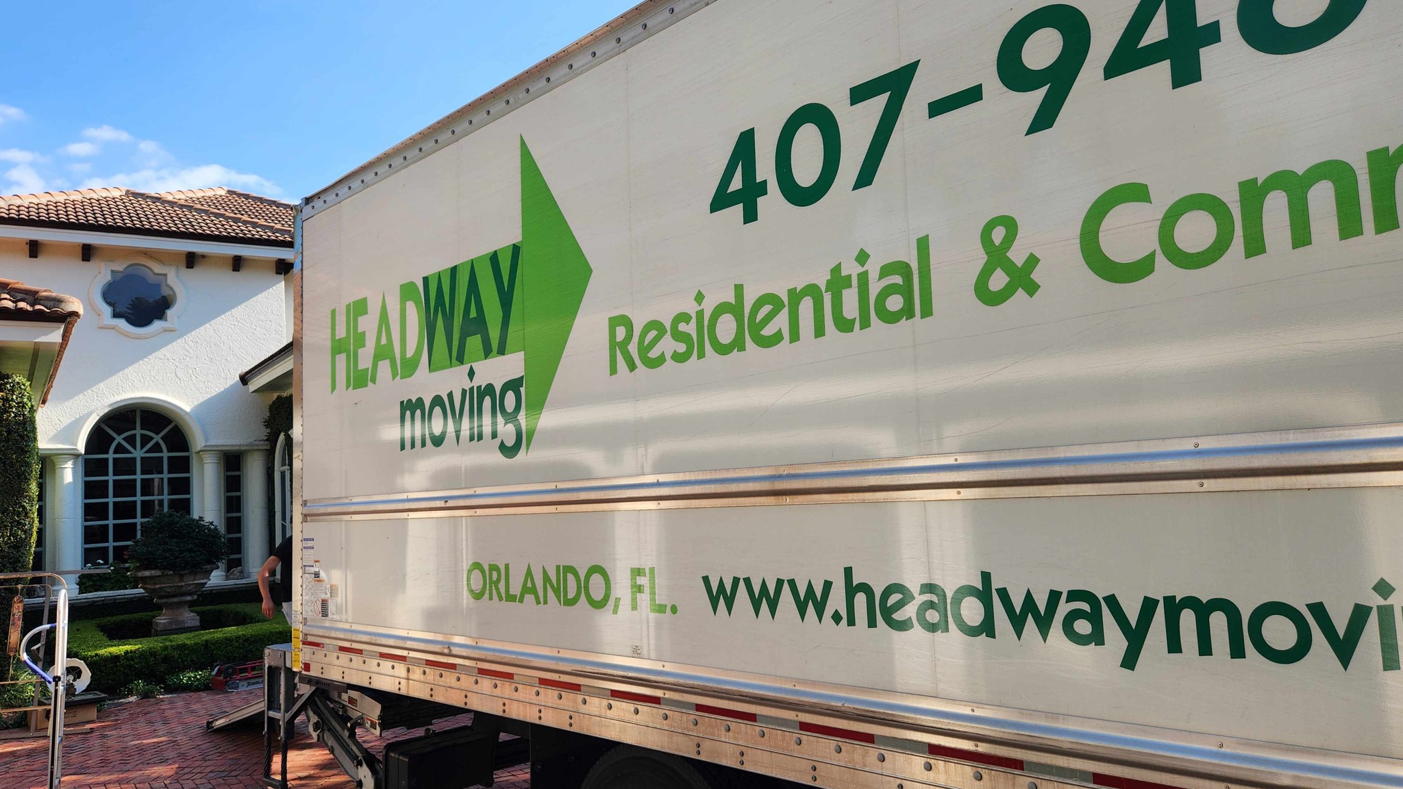 Headway Moving & Storage logo