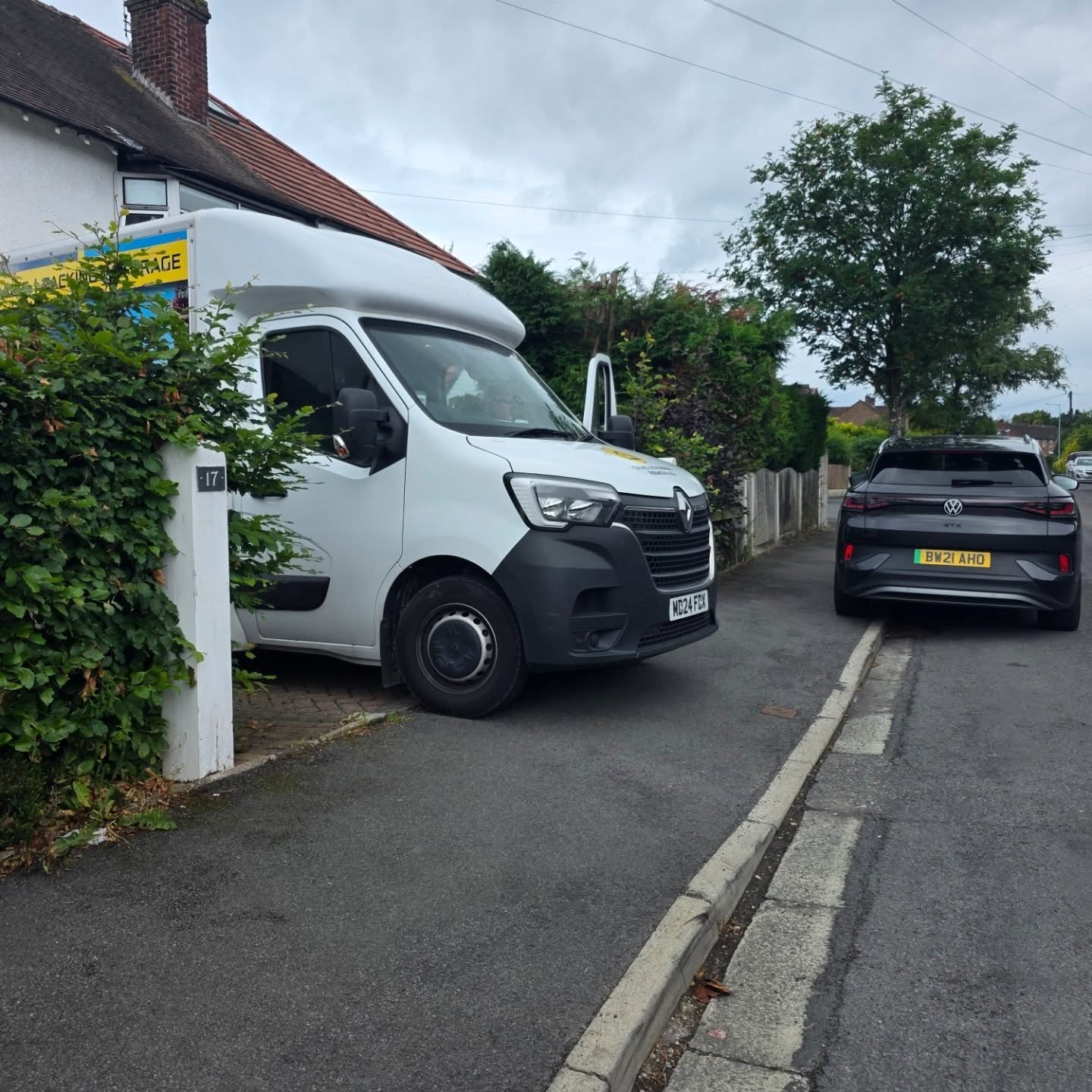 Ian Thompson Removals & Storage image 3