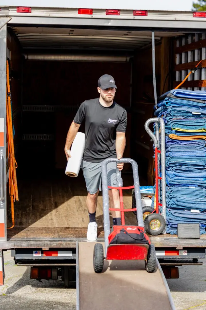 Independent Movers image 3