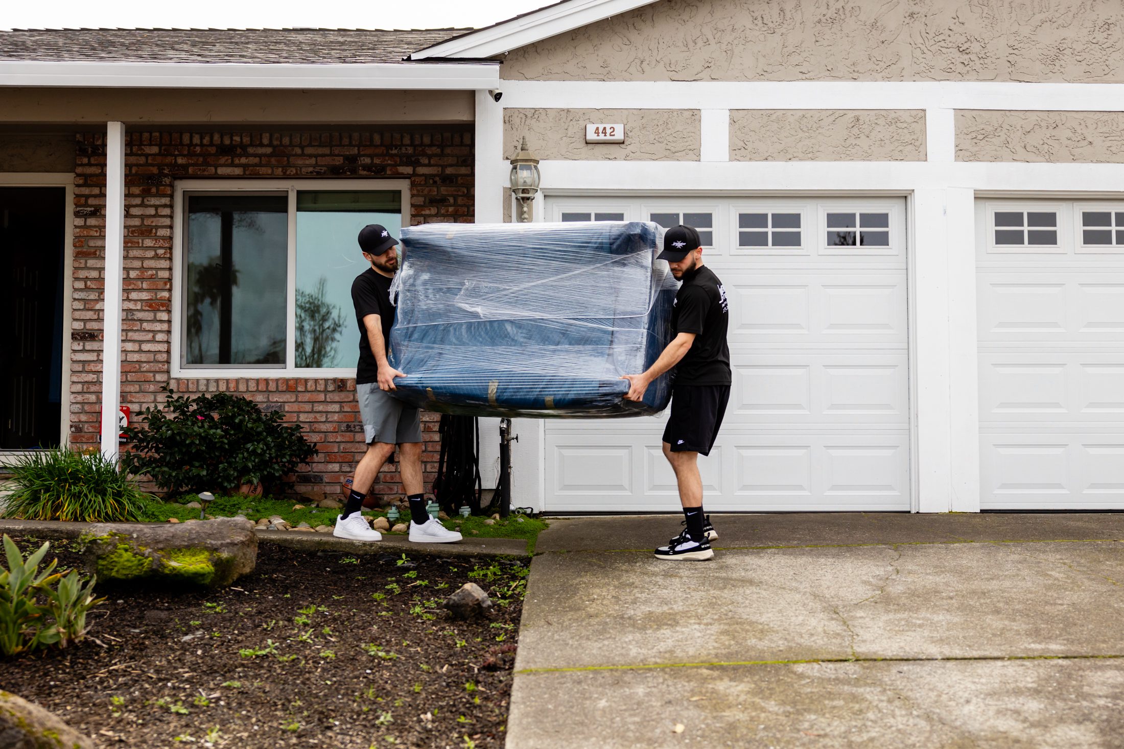 Independent Movers image 1