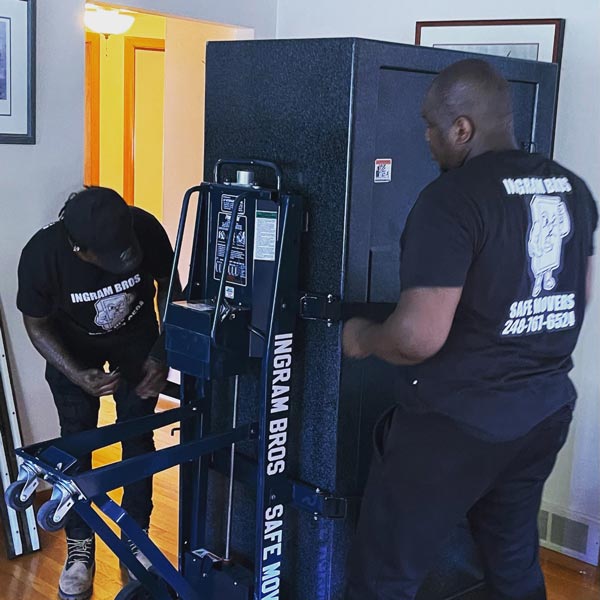 Ingram Bros Safe Moving image 4