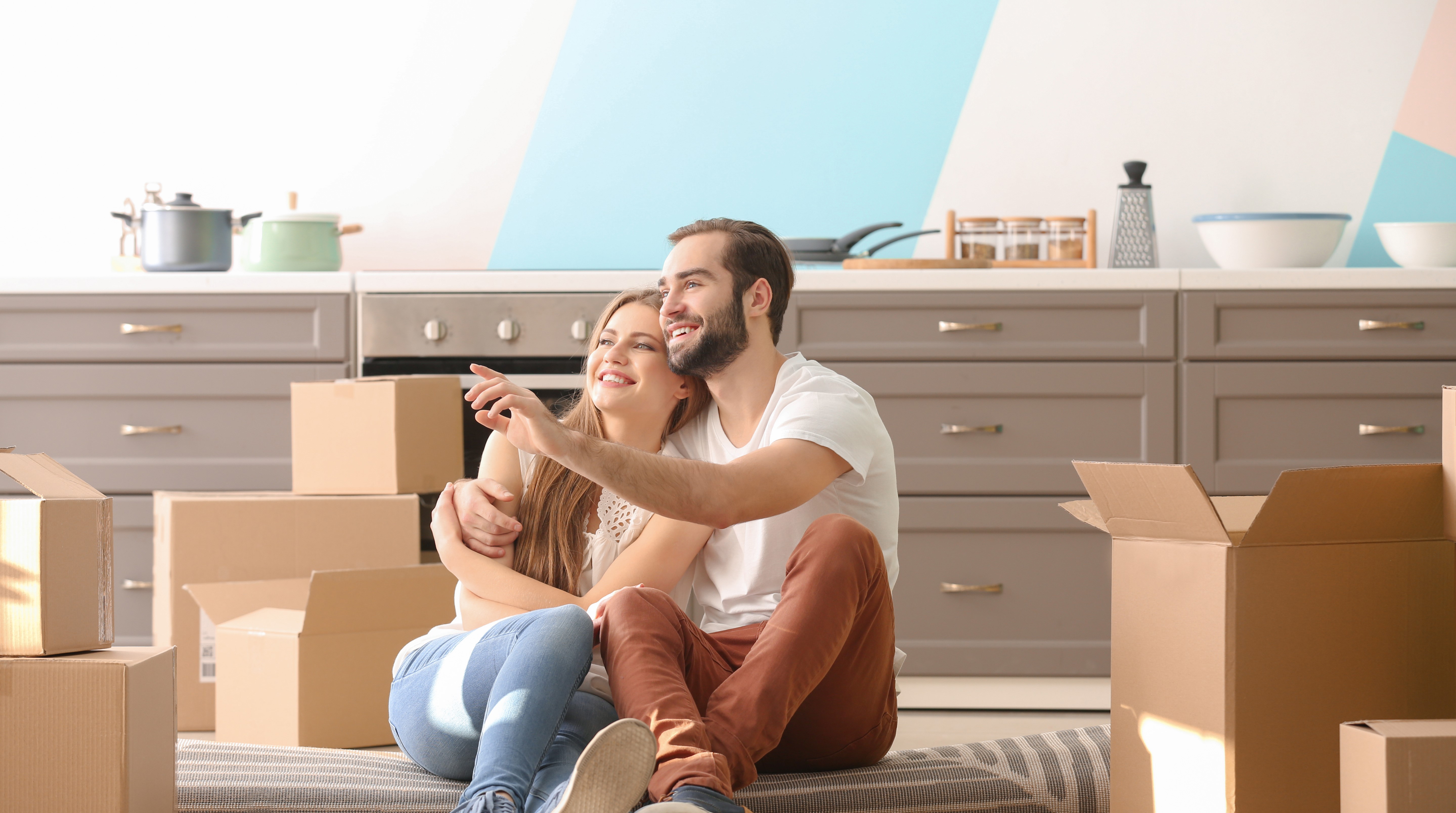 International Moving & Storage logo