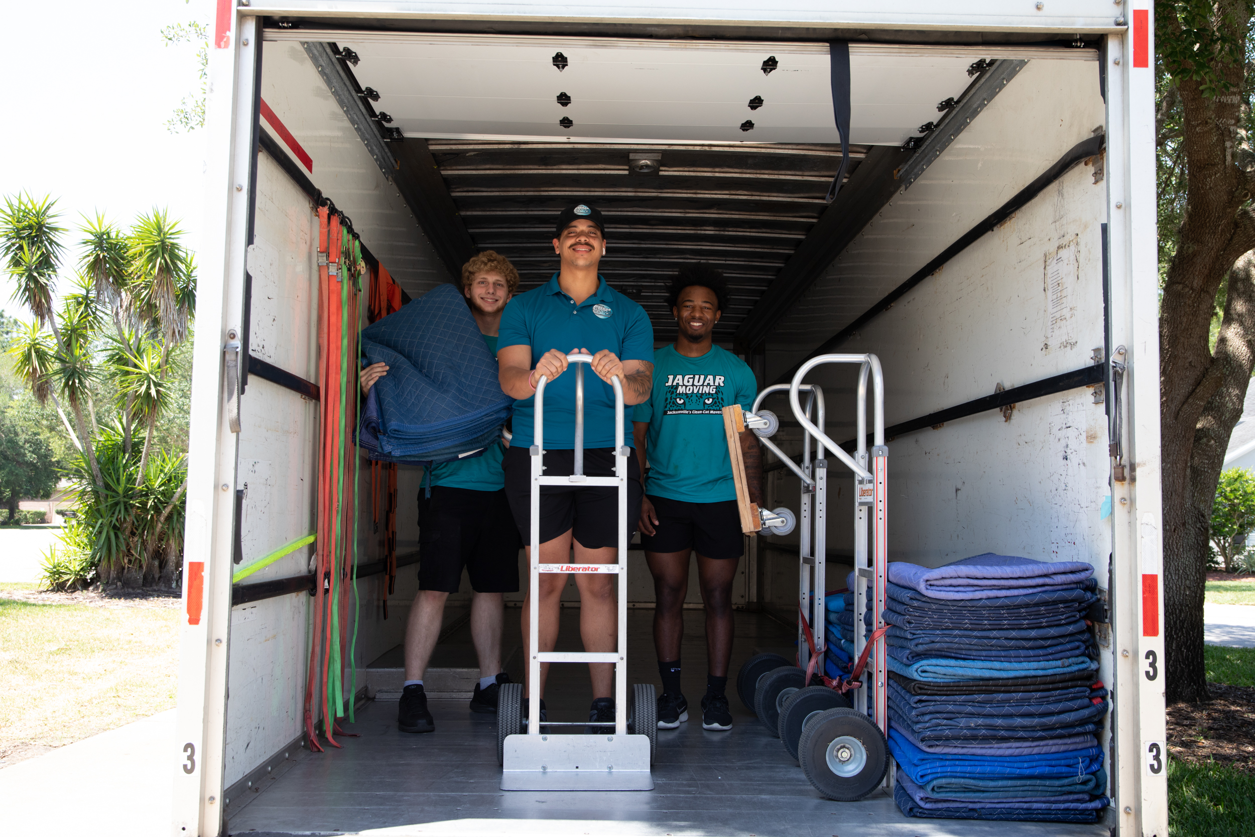 Jaguar Moving image 4