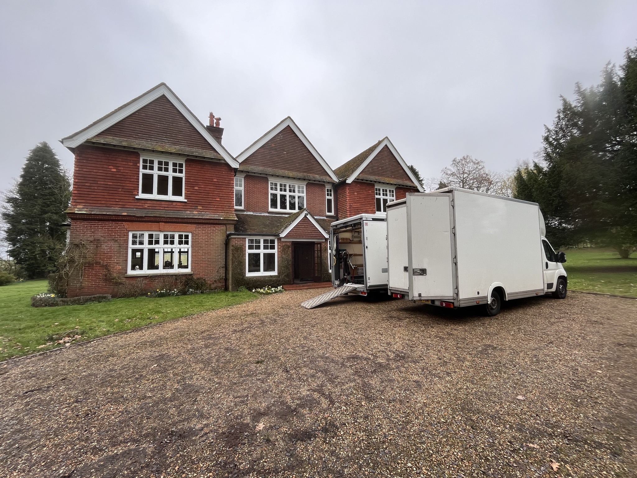 Kingston & Richmond Removals Limited logo