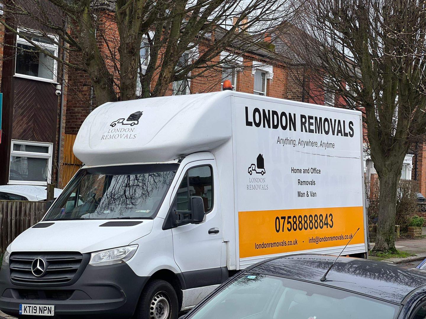 London Removals logo