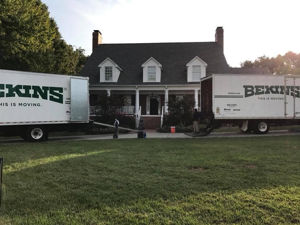 Make A Move - Charlotte Movers logo