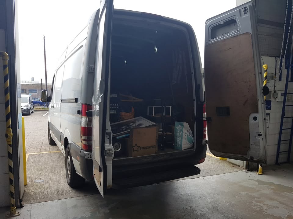 Man and Van Removals Leeds image 2