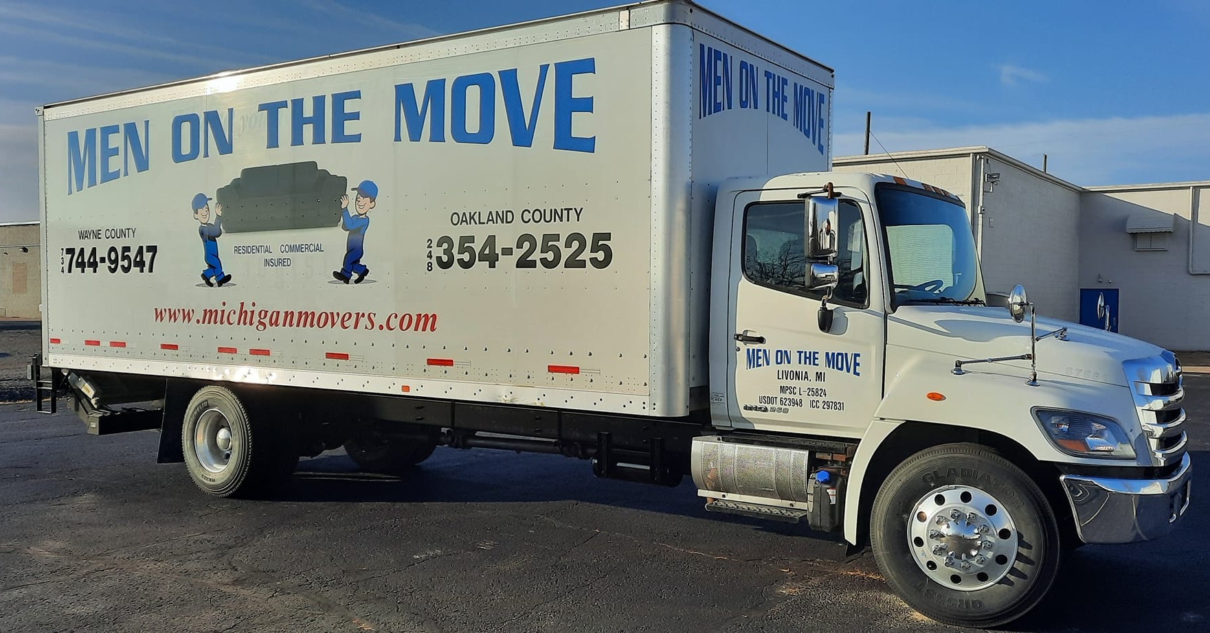 Men On the Move logo