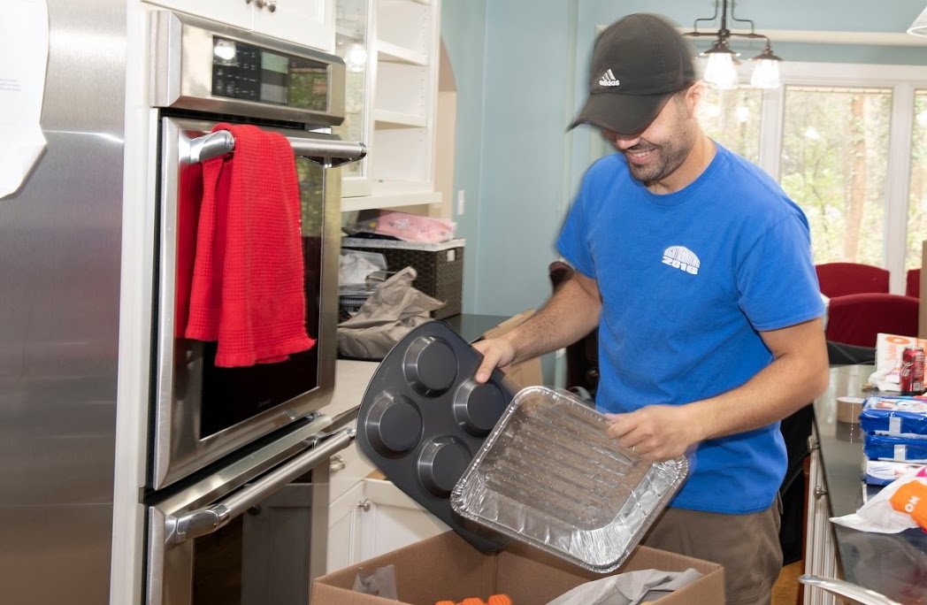 Mighty Men Moving Incorporated logo