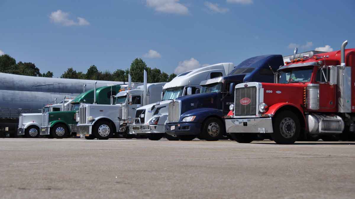 Monson Full Service Towing logo