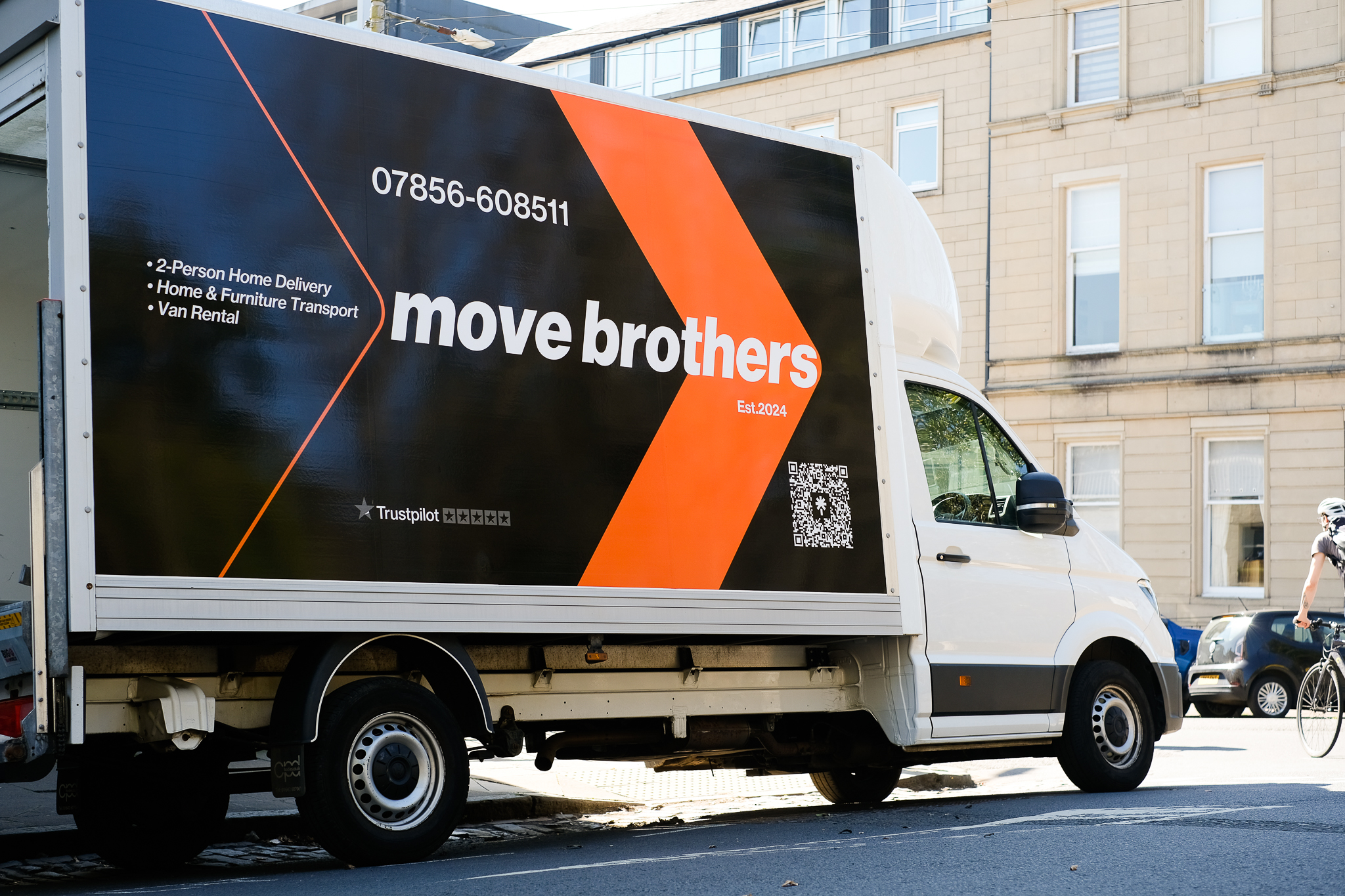 Move Brothers Glasgow logo