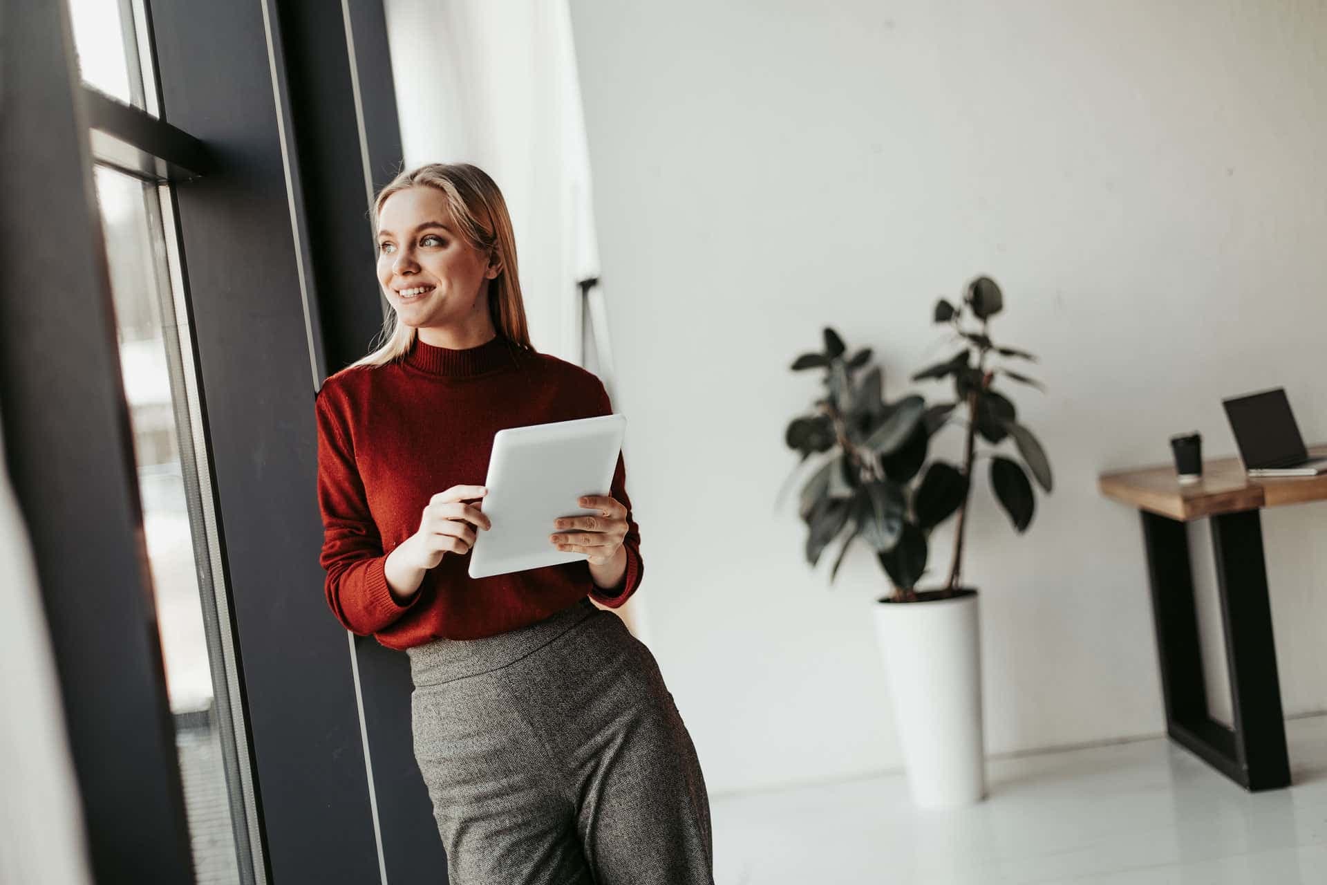 Move Estate Agents - Slough - FARNHAM RD logo