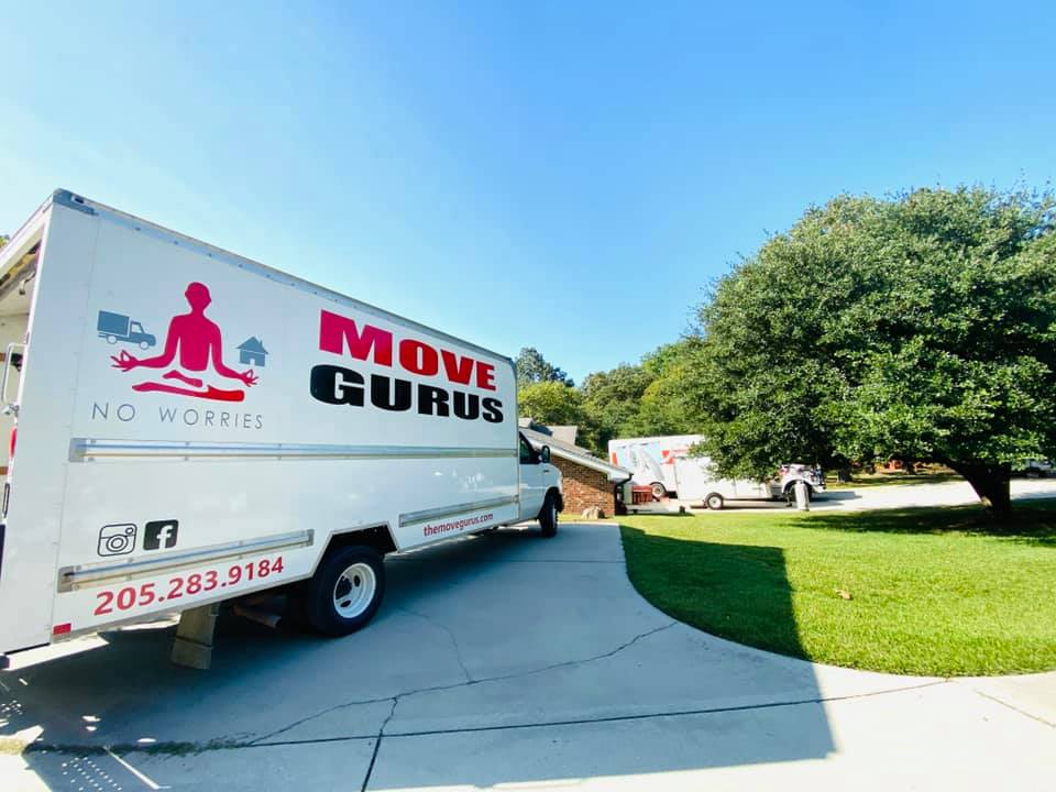 Move Gurus - Calera logo