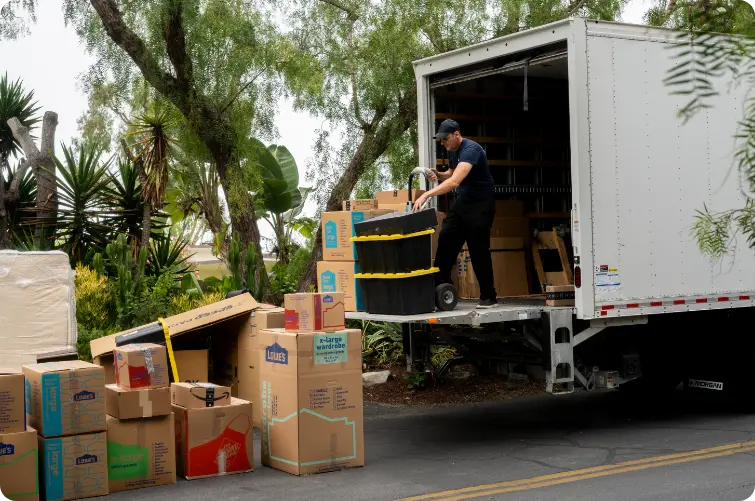 Movers of Redondo Beach logo