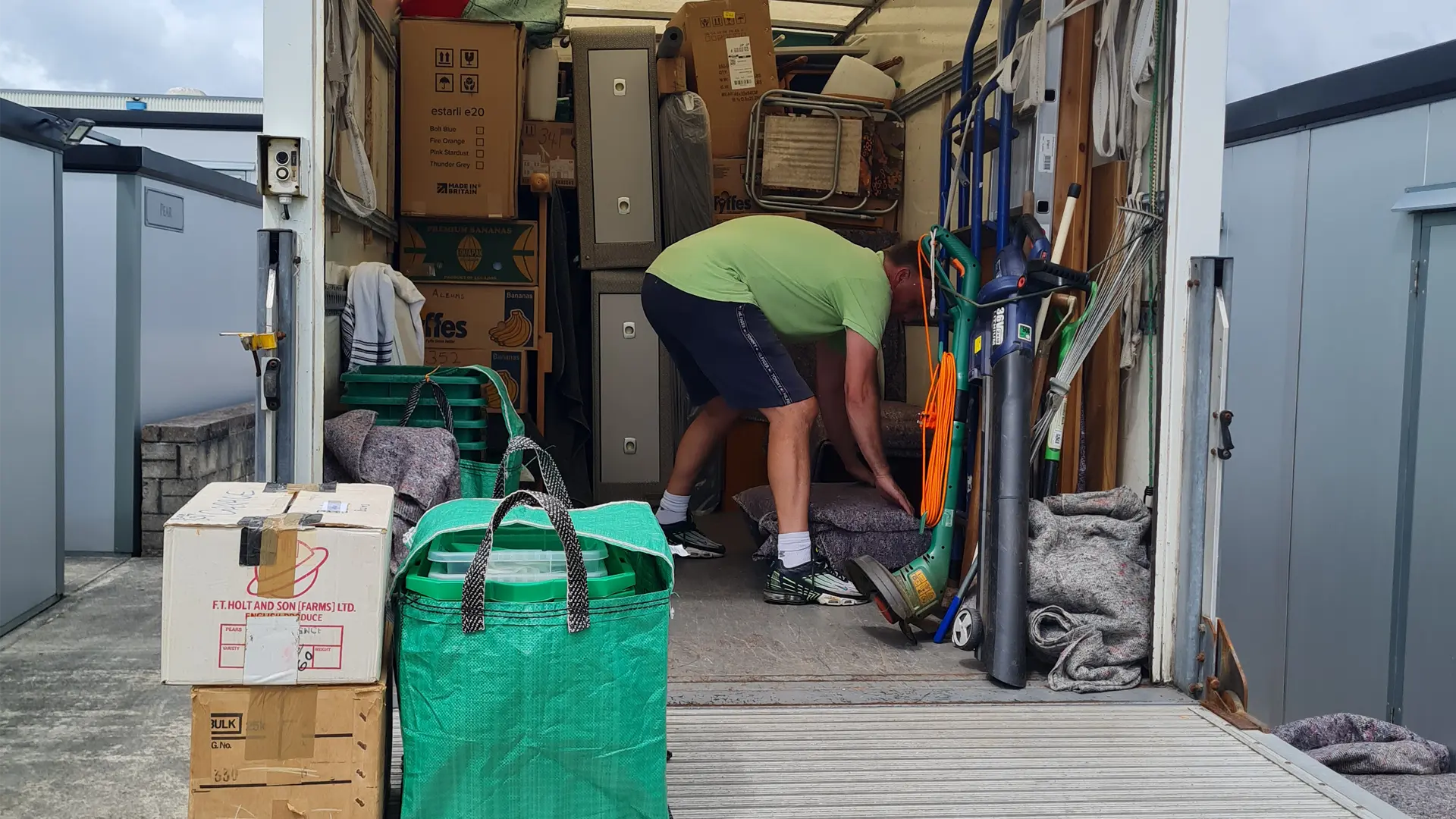 Moving On Removals image 2