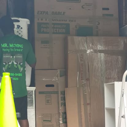 MR. MOVING LLC image 1