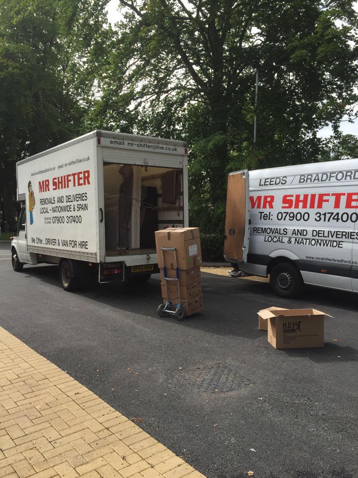 Mr Shifter Removals logo