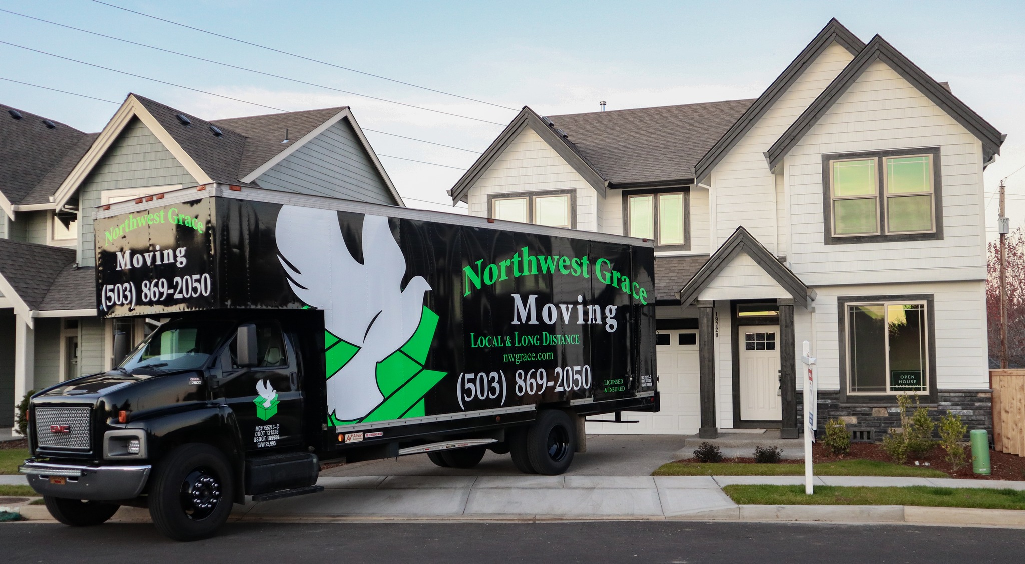 Northwest Grace Moving logo