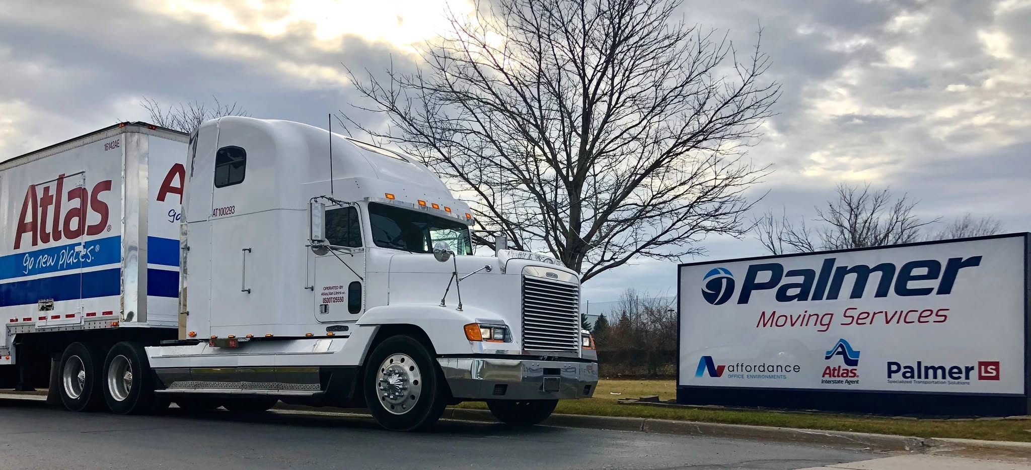 Palmer Moving Services logo