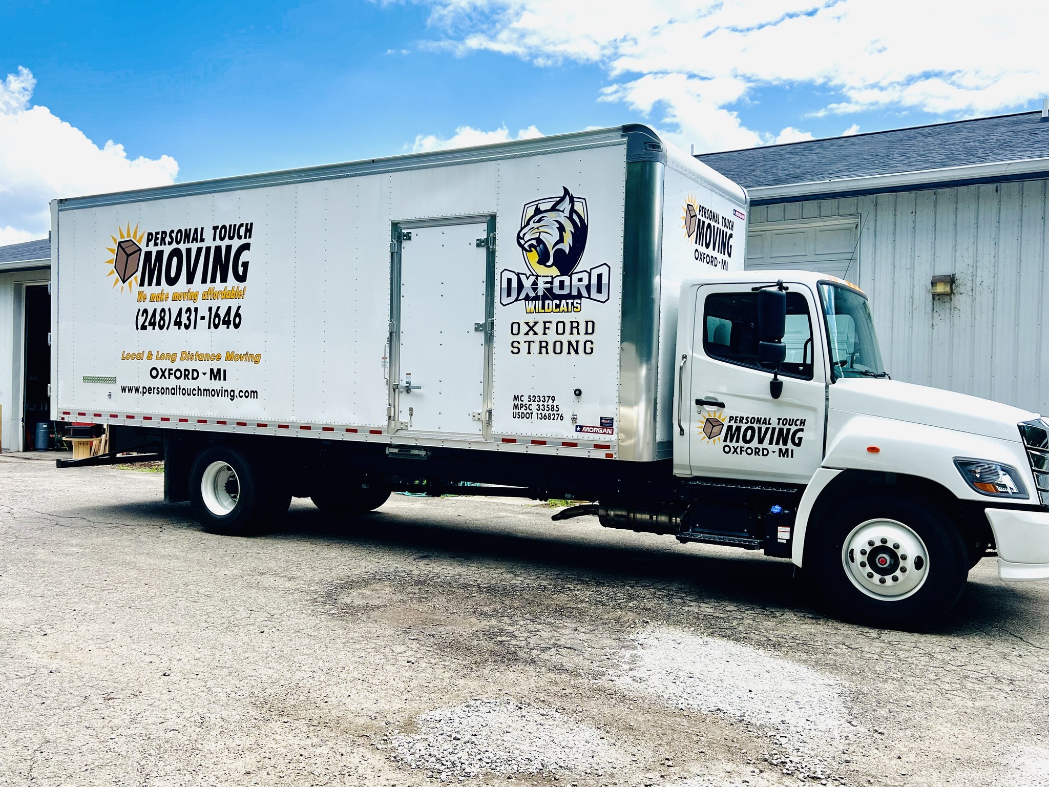 Personal Touch Moving logo